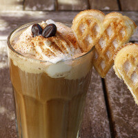 So wirkt sich stark fettiges Essen auf unsere Blutgefäße aus!