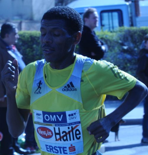 Gebrselassie WIenMarathon2013HDsports