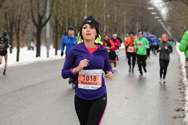 Eine Studie verglich die Verletzungshäufigkeit von Frauen und Männern