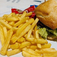 Fast Food und wenig Bewegung machen alt!