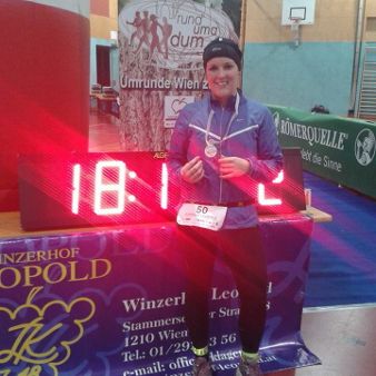 Sabrina Lederer Wien Rundumadum