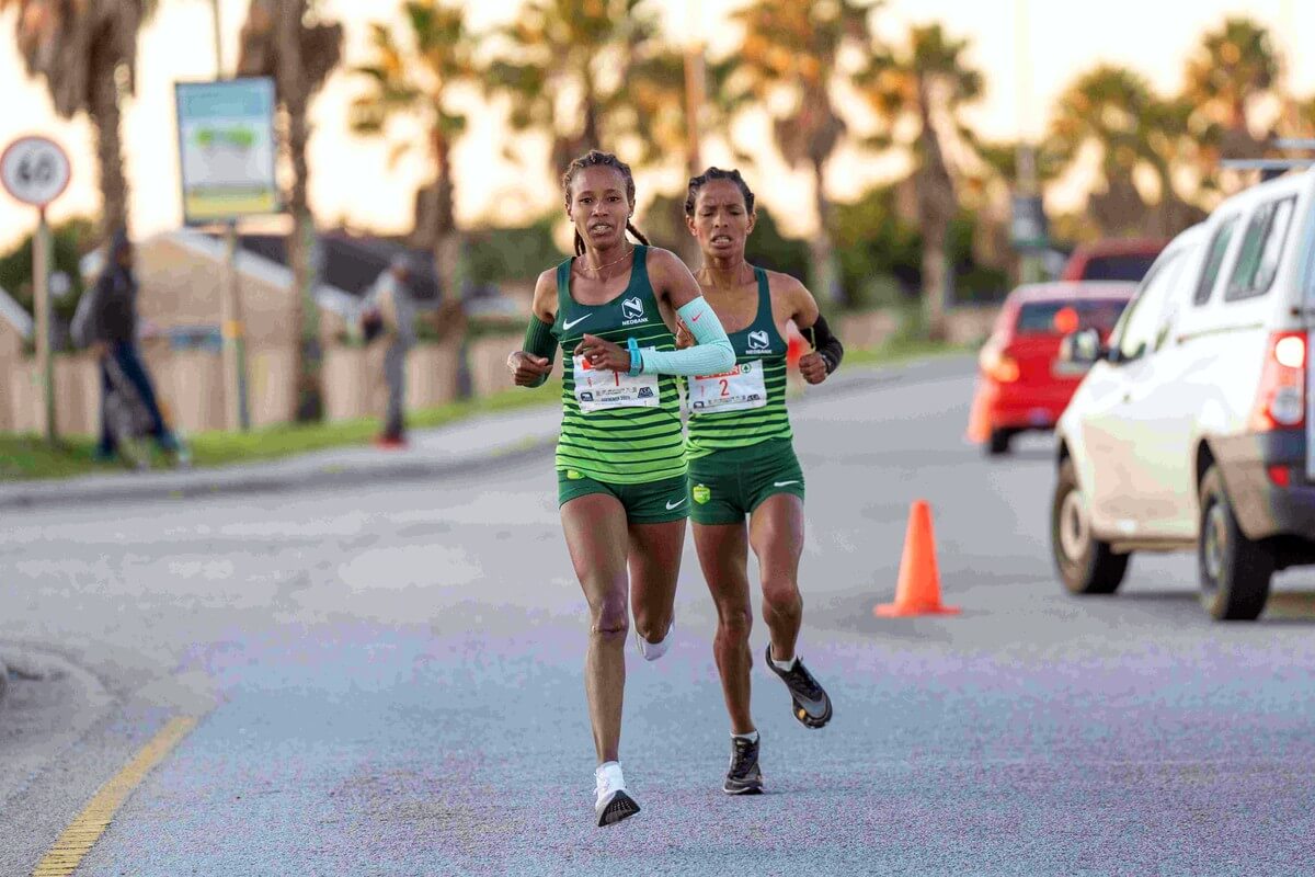 Tadu geht bei km 7 in Führung