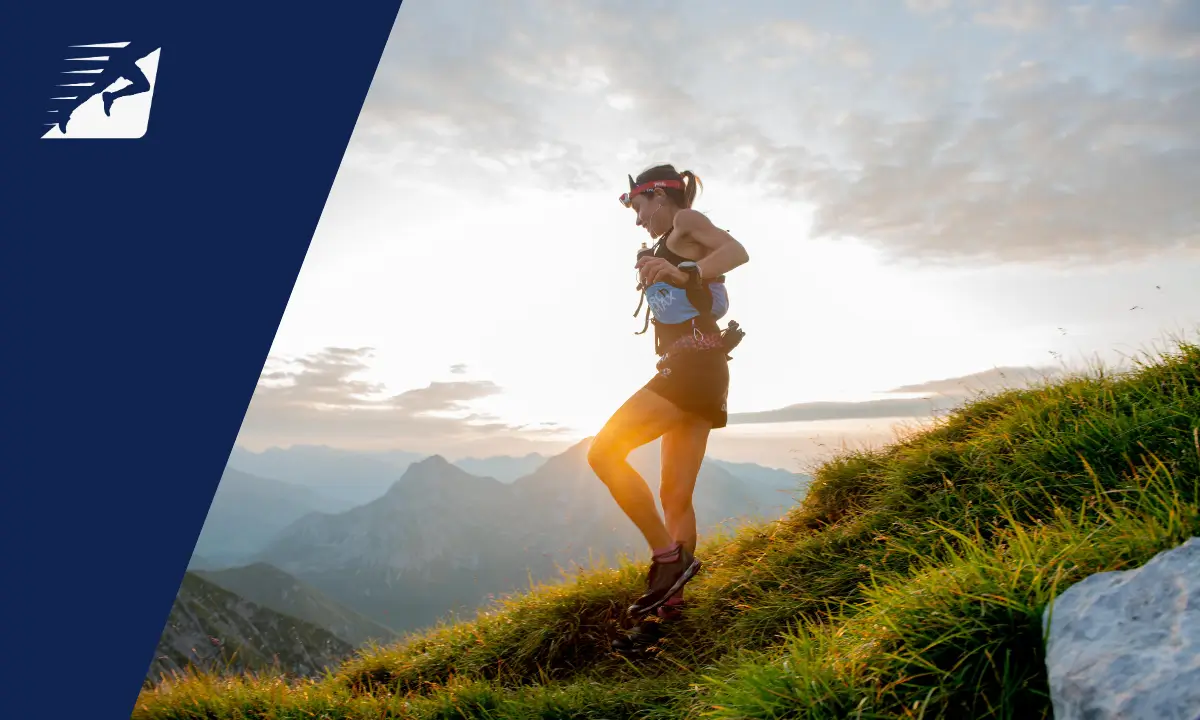 Eine Frau läuft auf einem Trail