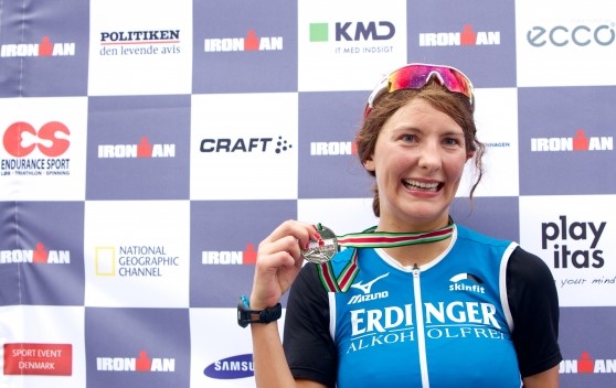 Die Siegerin des ersten KMD IRONMAN Copenhagen: Eva Wutti (IRONMAN) 