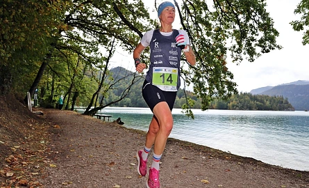 Eine Läuferin beim Wolfgangseelauf
