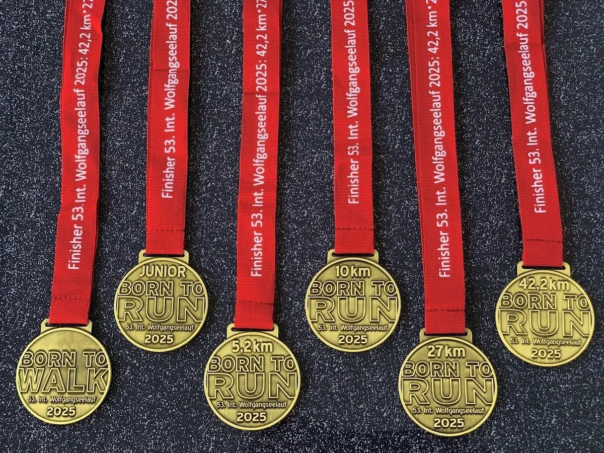 Die Medaillen beim Wolfgangseelauf 2025