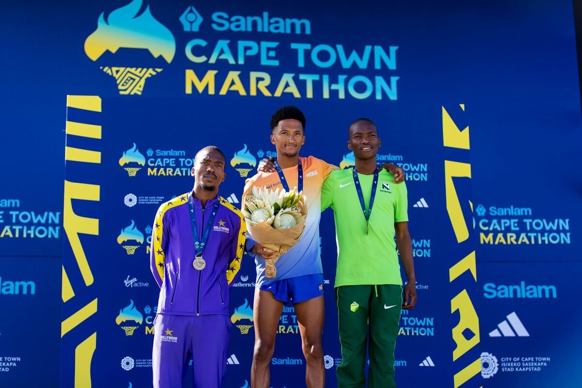 Sieger 10km: (von li.) Mulaudzi,Wildschutt,Sesedi.