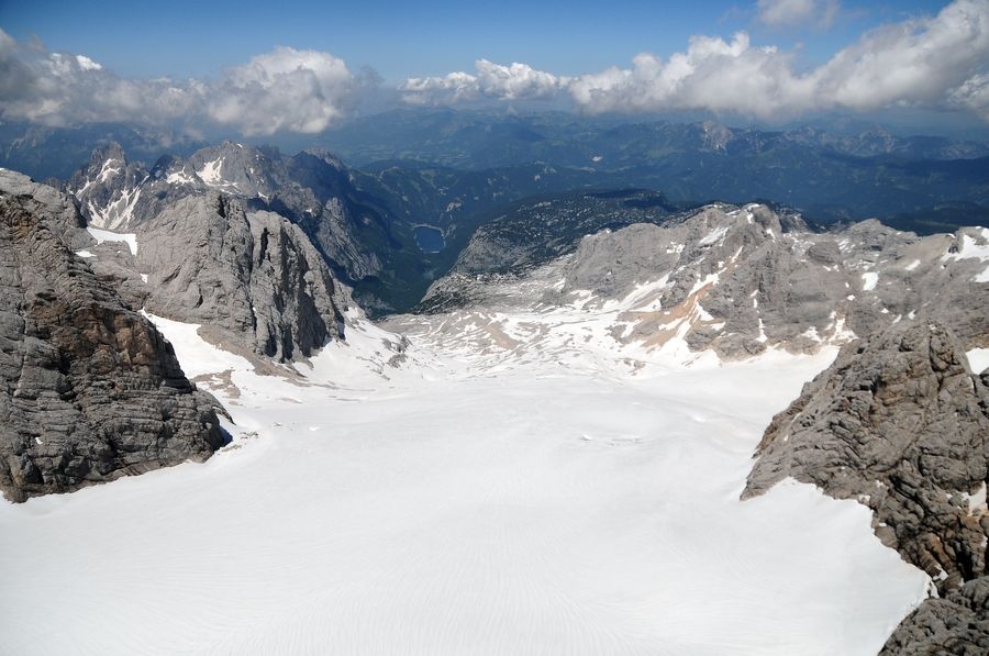 Blick vom Hohen Dachstein auf die ersten Gletscher im Osten Österreichs
