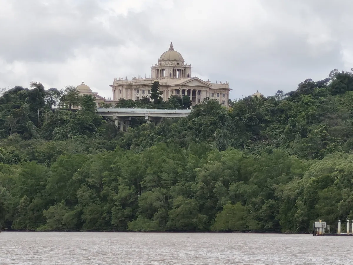 Brunei Marathon: 14 Königspapast