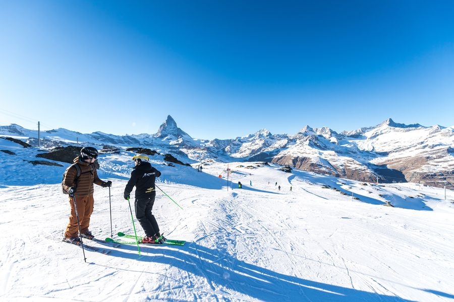Skiunterricht mit Matterhornblick in Zermatt-Matterhorn. Foto: Matthias Nutt