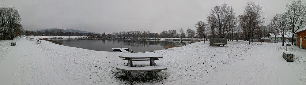 923 Meter Rundkurs um einen Badeteich in Langenzersdorf (c) Peter Rathammer 923 Meter Rundkurs um einen Badeteich in Langenzersdorf (c) Peter Rathammer