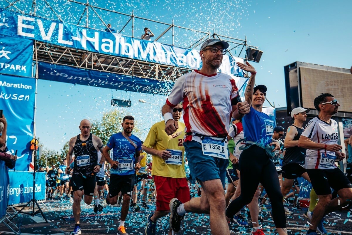 Leverkusen Halbmarathon 2022, Foto: christiansiedler.de Leverkusen Halbmarathon 2022, Foto: christiansiedler.de