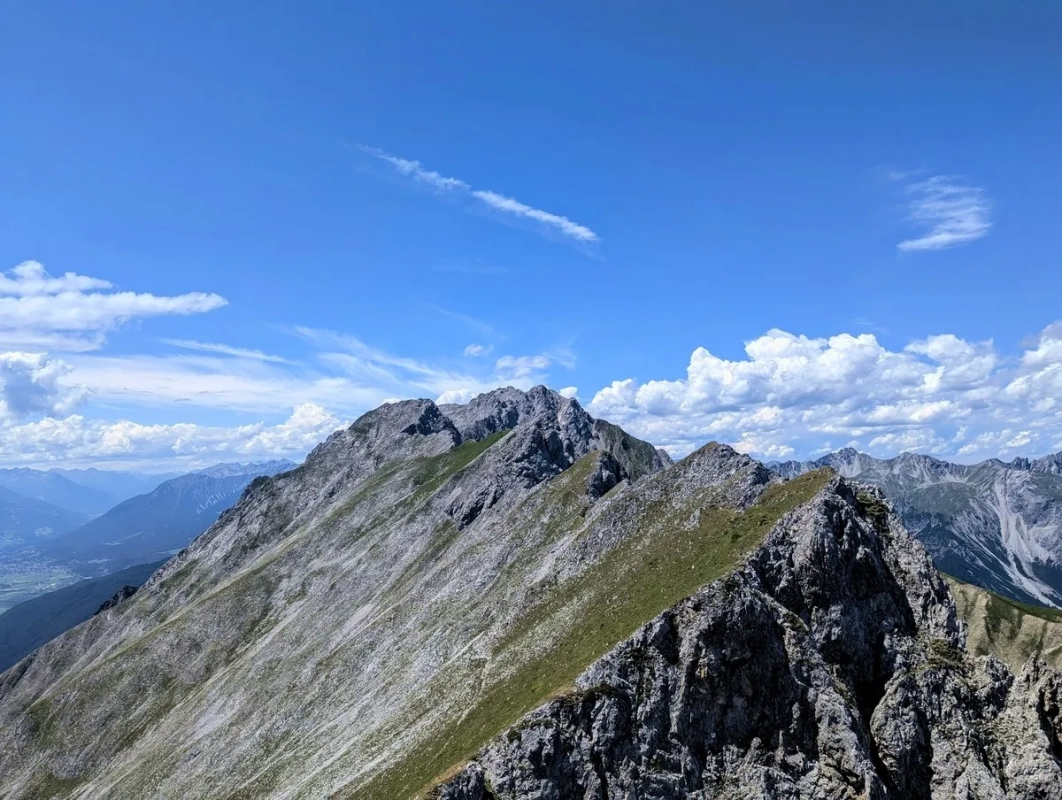Wannig-Runde 11: Blick von der Handschuhspitze zum Wannig. Wannig-Runde 11: Blick von der Handschuhspitze zum Wannig.