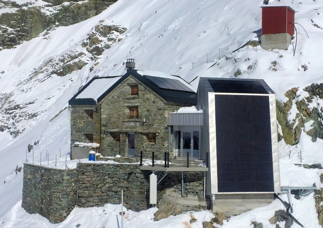 Cabane de la Dent Blanche, Foto von François Mermod Cabane de la Dent Blanche, Foto von François Mermod