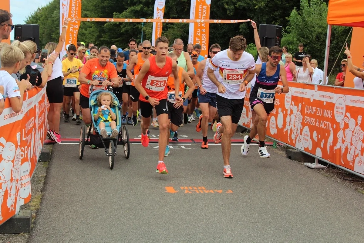 Family Run Lutzmannsburg 2025: Start Hauptlauf (Foto: © Sonnentherme) Family Run Lutzmannsburg 2025: Start Hauptlauf (Foto: © Sonnentherme)