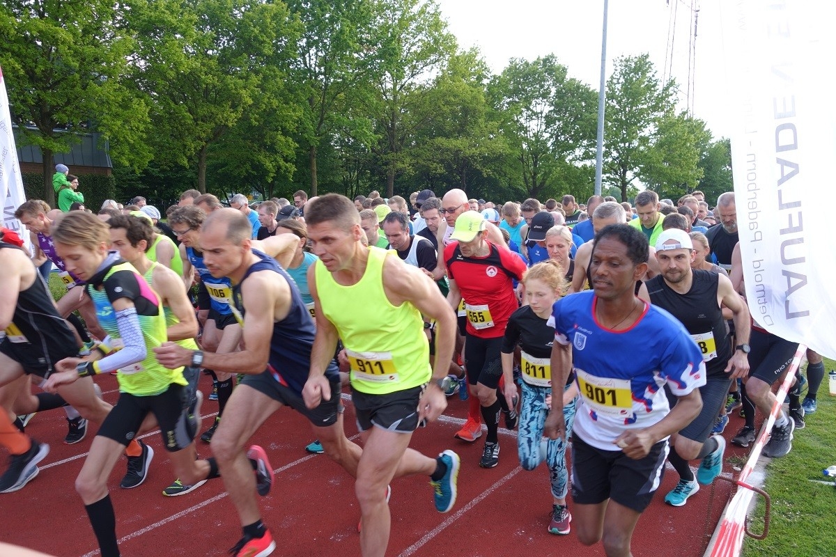Residenz-Abendlauf Schoss Neuhaus - Paderborn, Foto Veranstalter Residenz-Abendlauf Schoss Neuhaus - Paderborn, Foto Veranstalter