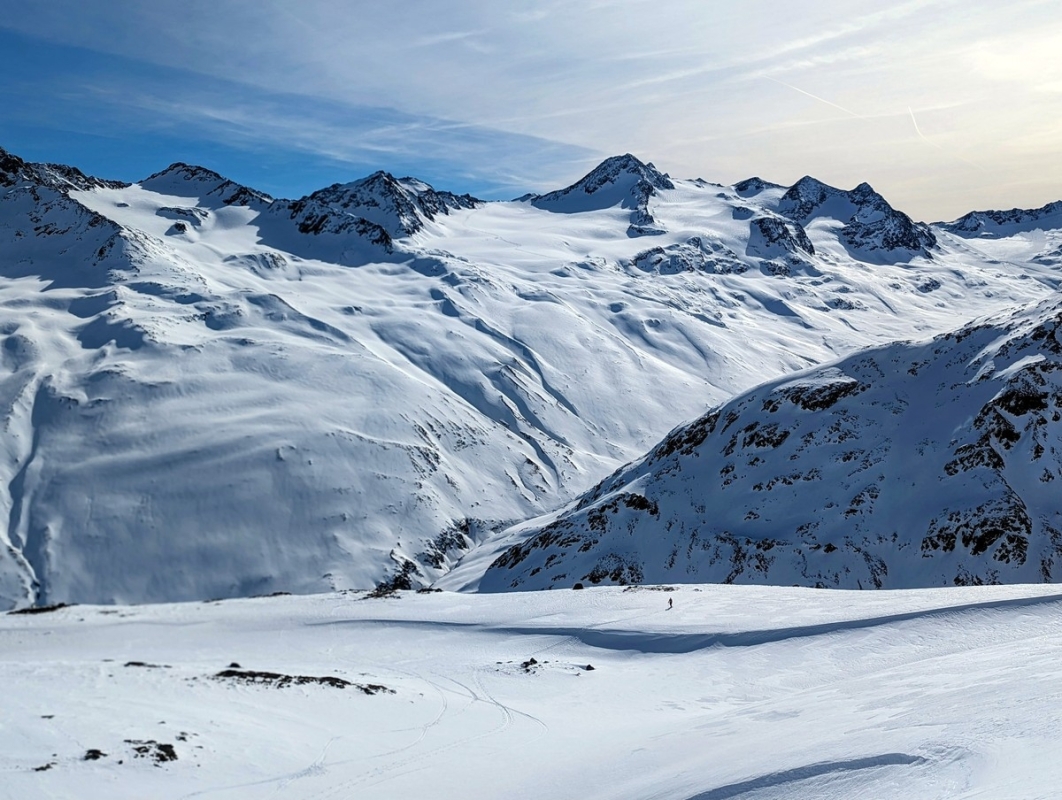 Blick auf die Finailspitze von der Guslarspitze Blick auf die Finailspitze von der Guslarspitze