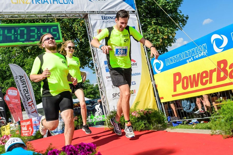 linztriathlon (C) TriRun Linz linztriathlon (C) TriRun Linz
