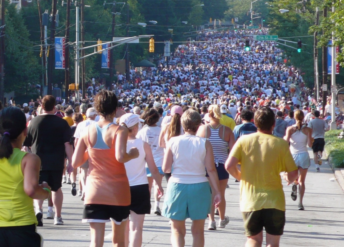 Peachtree Road Race, Foto: Chip Harlan from atlanta, ga / Creative Commons Attribution-Share Alike 2.0 Generic license. Peachtree Road Race, Foto: Chip Harlan from atlanta, ga / Creative Commons Attribution-Share Alike 2.0 Generic license.