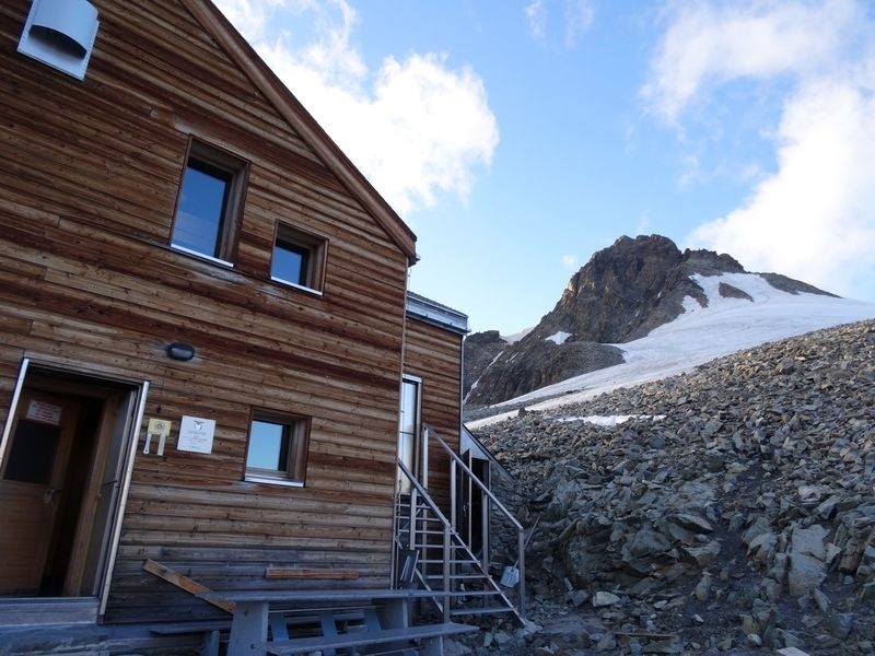 Marco e Rosa Hütte (Rifugio Marco e Rosa) Marco e Rosa Hütte (Rifugio Marco e Rosa)