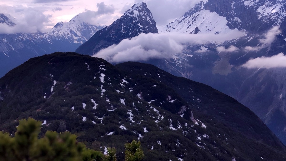 Zwirchkopf hinter dem Arnkopf versteckt Zwirchkopf hinter dem Arnkopf versteckt
