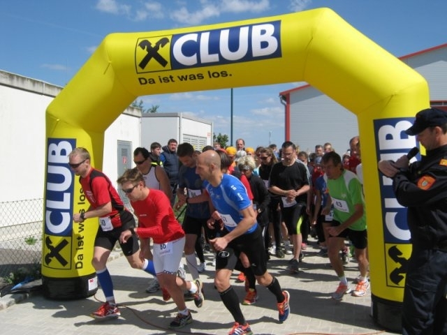 Florianilauf Rutzendorf (C) Freiwillige Feuerwehr Rutzendorf Florianilauf Rutzendorf (C) Freiwillige Feuerwehr Rutzendorf