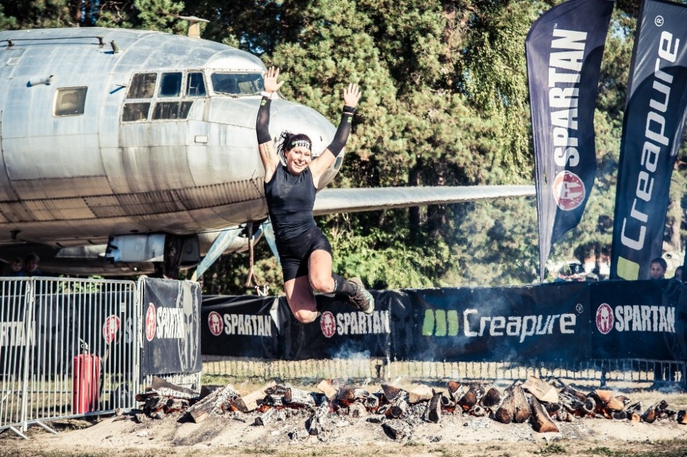 So sehen strahlende Damen am Weg ins Ziel aus | Foto: Spartan Germany So sehen strahlende Damen am Weg ins Ziel aus | Foto: Spartan Germany
