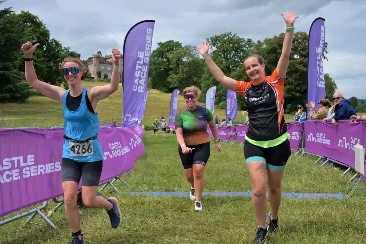 Cholmondeley Castle Multisport Festival 2025 (Foto: © Castle Race Series) Cholmondeley Castle Multisport Festival 2025 (Foto: © Castle Race Series)