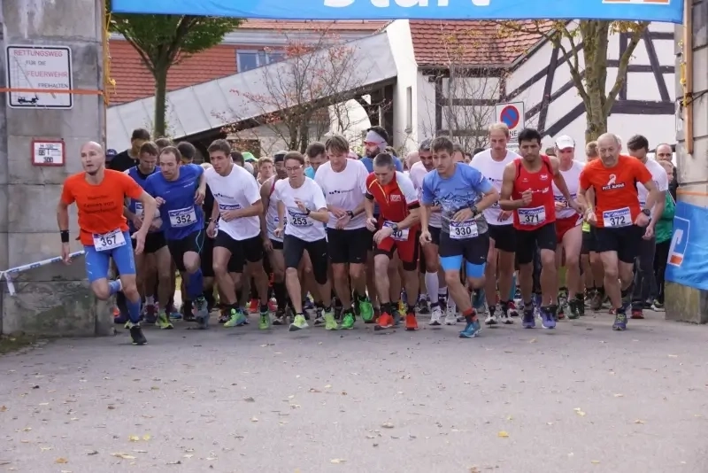 Start zum Schloss-Cross Biberach an der Riß / Laupheim Start zum Schloss-Cross Biberach an der Riß / Laupheim