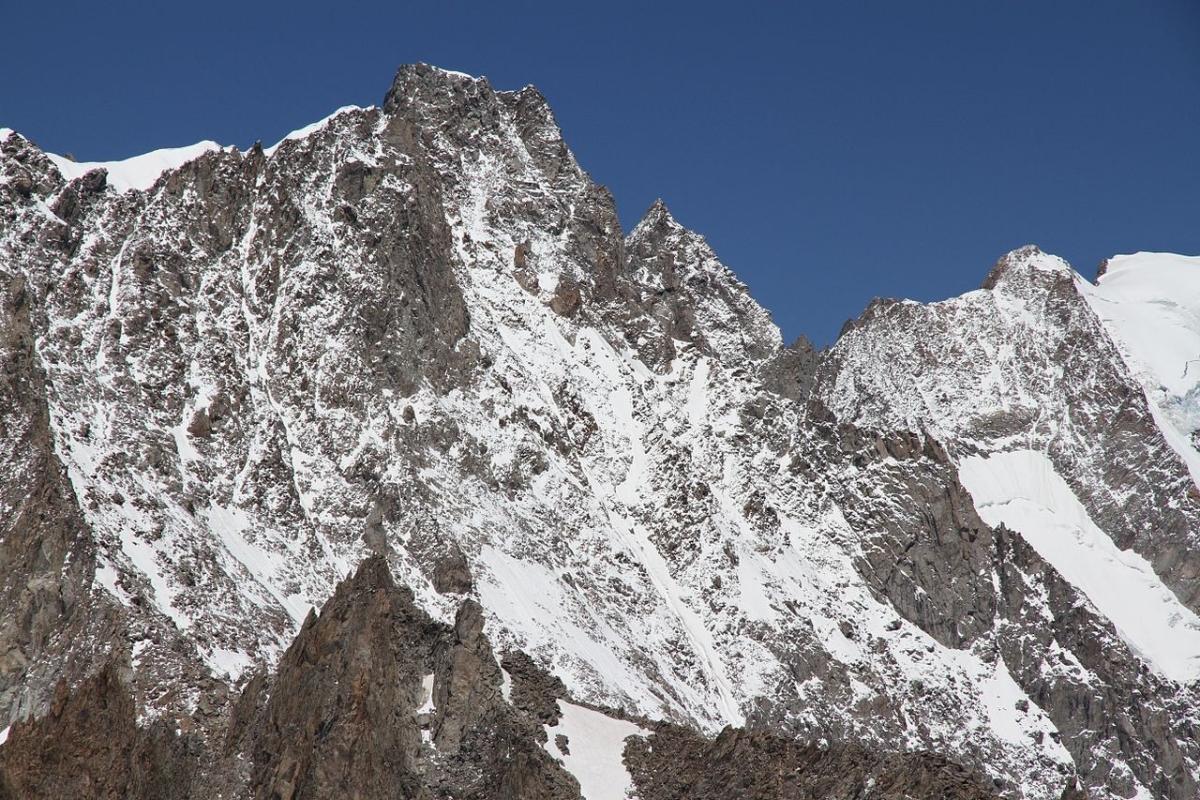 Aiguille de Rochefort, Foto: Ximonic, Simo Räsänen, Lizenz: GNU Free Documentation License Aiguille de Rochefort, Foto: Ximonic, Simo Räsänen, Lizenz: GNU Free Documentation License