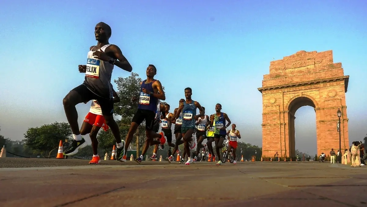 Delhi Half Marathon (Foto: © Mihir Singh) Delhi Half Marathon (Foto: © Mihir Singh)