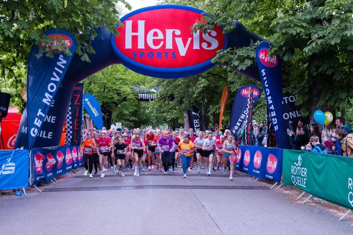 Start zum Salzburger Frauenlauf 2025 (Foto: © Salzburger Frauenlauf / Theresa Marka) Start zum Salzburger Frauenlauf 2025 (Foto: © Salzburger Frauenlauf / Theresa Marka)