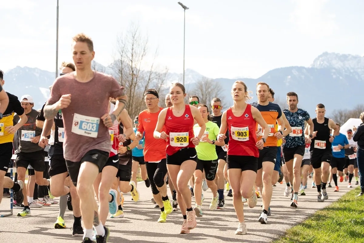 Start zum Rhylauf 2025 (Foto: © Veranstalter) Start zum Rhylauf 2025 (Foto: © Veranstalter)