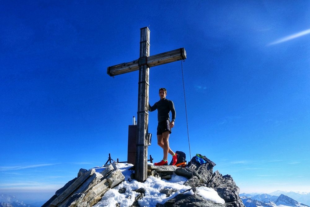Bergtour_auf_den_Hochfeiler-Bild-26: Geschafft. Nach genau 2,5 Stunden bin ich am Gipfel des Hochfeiler Bergtour_auf_den_Hochfeiler-Bild-26: Geschafft. Nach genau 2,5 Stunden bin ich am Gipfel des Hochfeiler