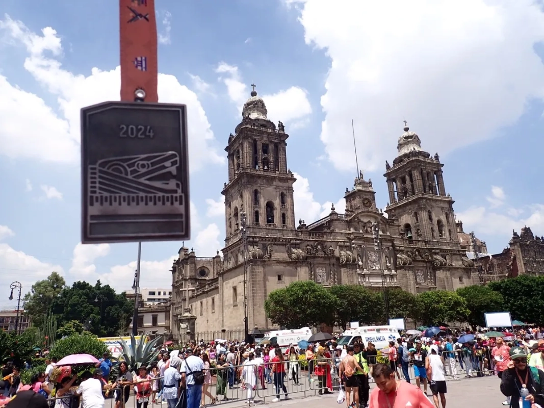 Maraton de México 2024 Medaille: Foto 59 Maraton de México 2024 Medaille: Foto 59