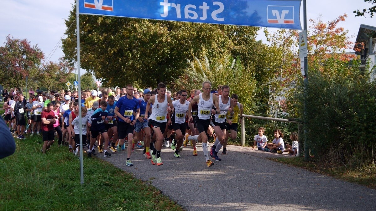 10km Lauf Neuhütten 2023 Start, Foto: © Veranstalter 10km Lauf Neuhütten 2023 Start, Foto: © Veranstalter