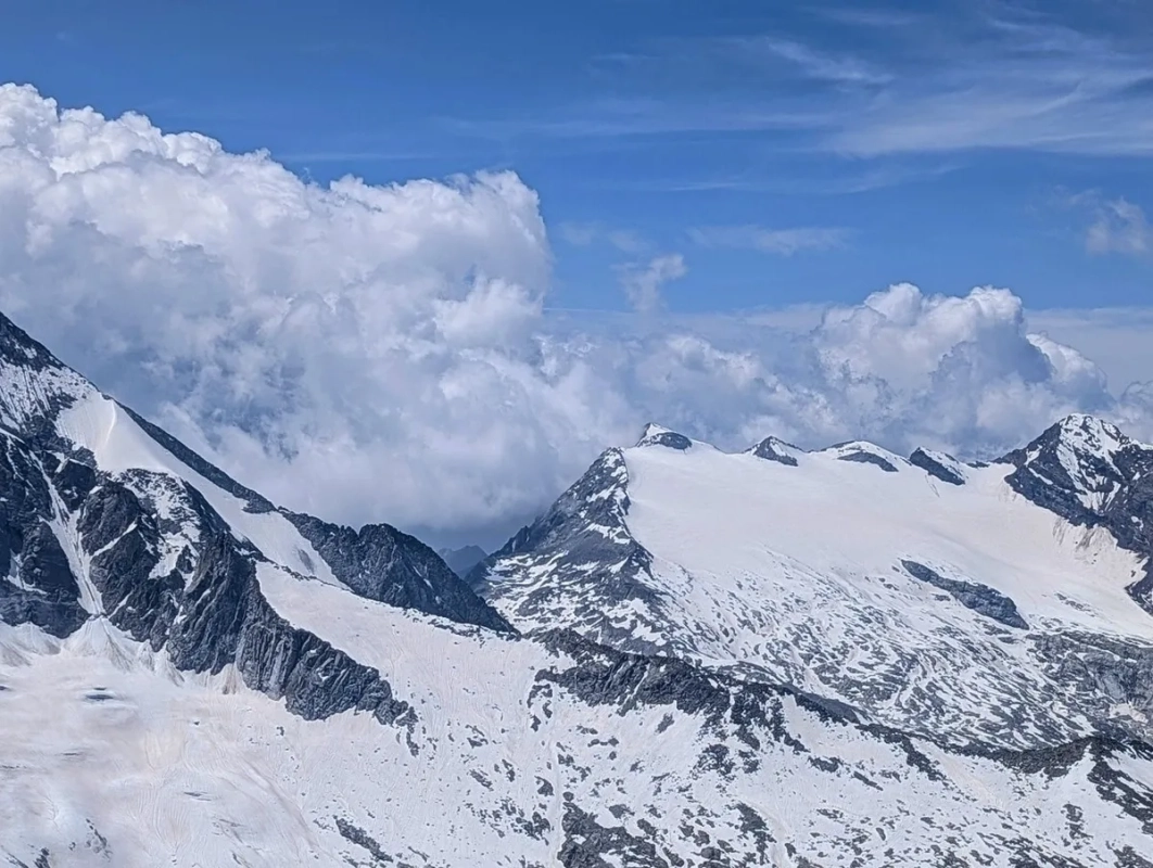 Der Magerstein im Juni 2025 - fotografiert vom Lenkstein Der Magerstein im Juni 2025 - fotografiert vom Lenkstein