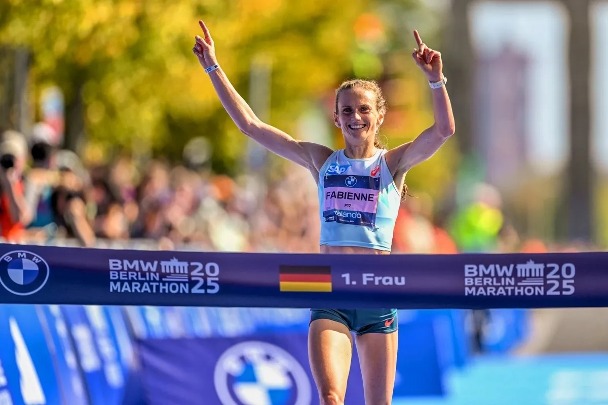 Fabienne Königstein ist die schnellste Deutsch beim Berlin Marathon 2025. (Foto: © SCC EVENTS / Petko Beier) Fabienne Königstein ist die schnellste Deutsch beim Berlin Marathon 2025. (Foto: © SCC EVENTS / Petko Beier)