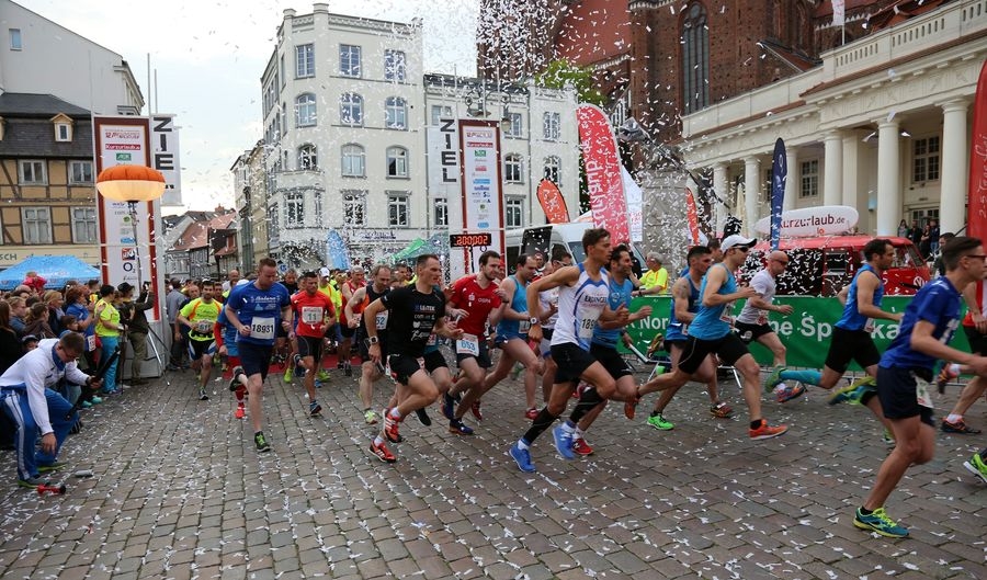 Schweriner Nachtlauf (C) Veranstalter Schweriner Nachtlauf (C) Veranstalter