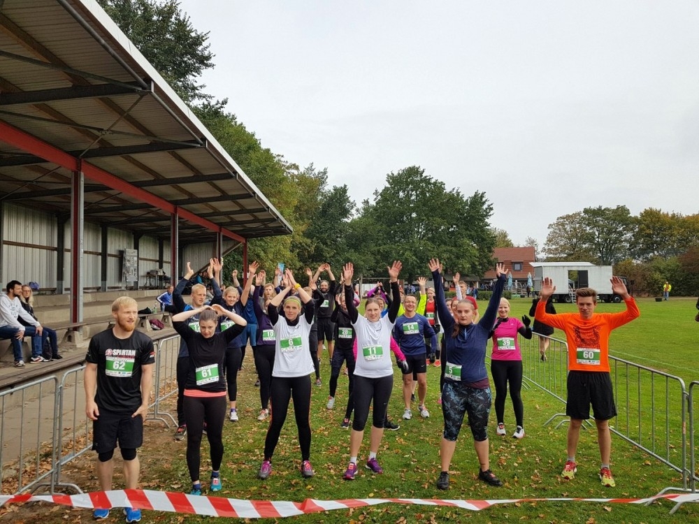 Crow Mountain Survival Bremen (C) Veranstalter / Jenya Ellermann & Thomas Hendrik Adick Crow Mountain Survival Bremen (C) Veranstalter / Jenya Ellermann & Thomas Hendrik Adick