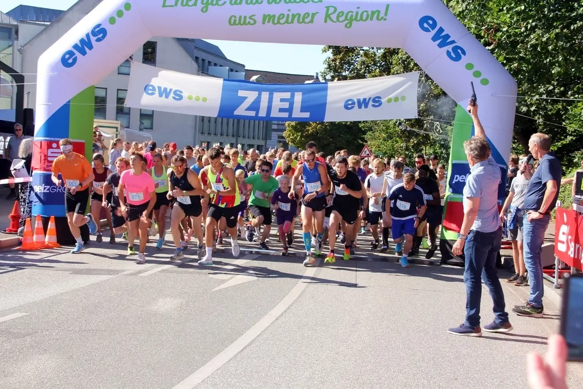 Volks- und Spendenlauf Bad Segeberg 2024 (Foto: © Veranstalter) Volks- und Spendenlauf Bad Segeberg 2024 (Foto: © Veranstalter)