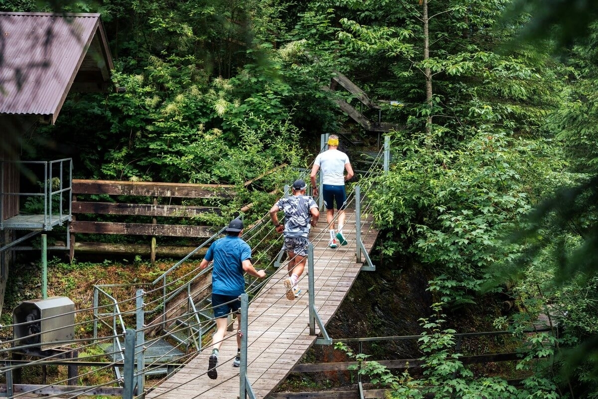 Hängebrücken-Trail Kolsass-Weer 2023, Foto: © Benedikt Paasch Hängebrücken-Trail Kolsass-Weer 2023, Foto: © Benedikt Paasch