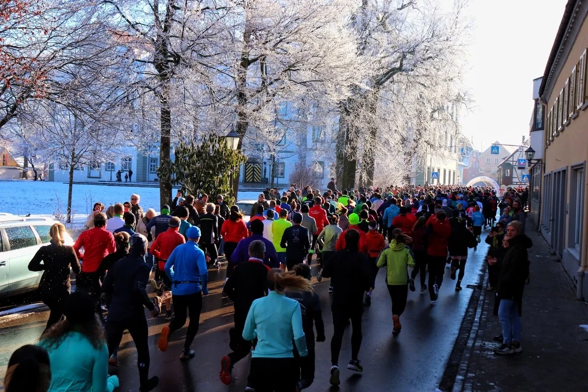 Kisslegger Silvesterlauf 2024 (Foto: © Heike von Bornstaedt, vonbe_grafikdesign Kisslegger Silvesterlauf 2024 (Foto: © Heike von Bornstaedt, vonbe_grafikdesign