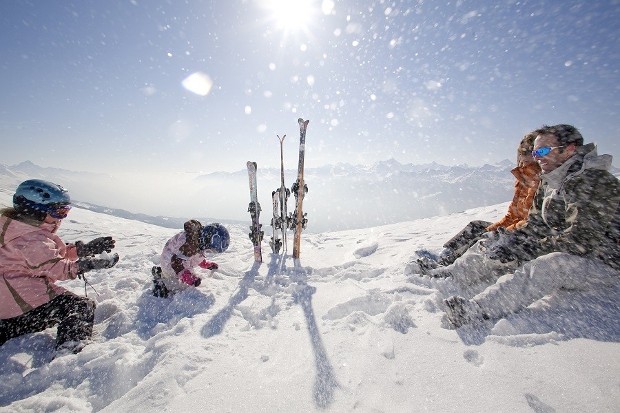 Skiing in Anzere (C) ANZERE TOURISME Skiing in Anzere (C) ANZERE TOURISME