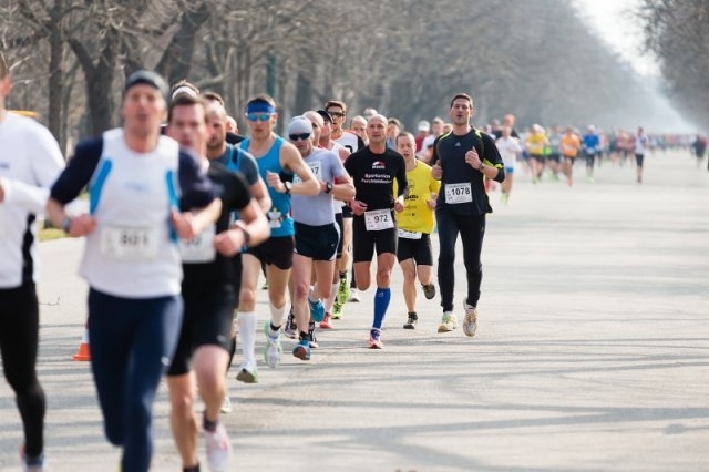 Laufen hilft - Österreichs Laufopening (C) laufenhilft.at Dominik Kiss Laufen hilft - Österreichs Laufopening (C) laufenhilft.at Dominik Kiss