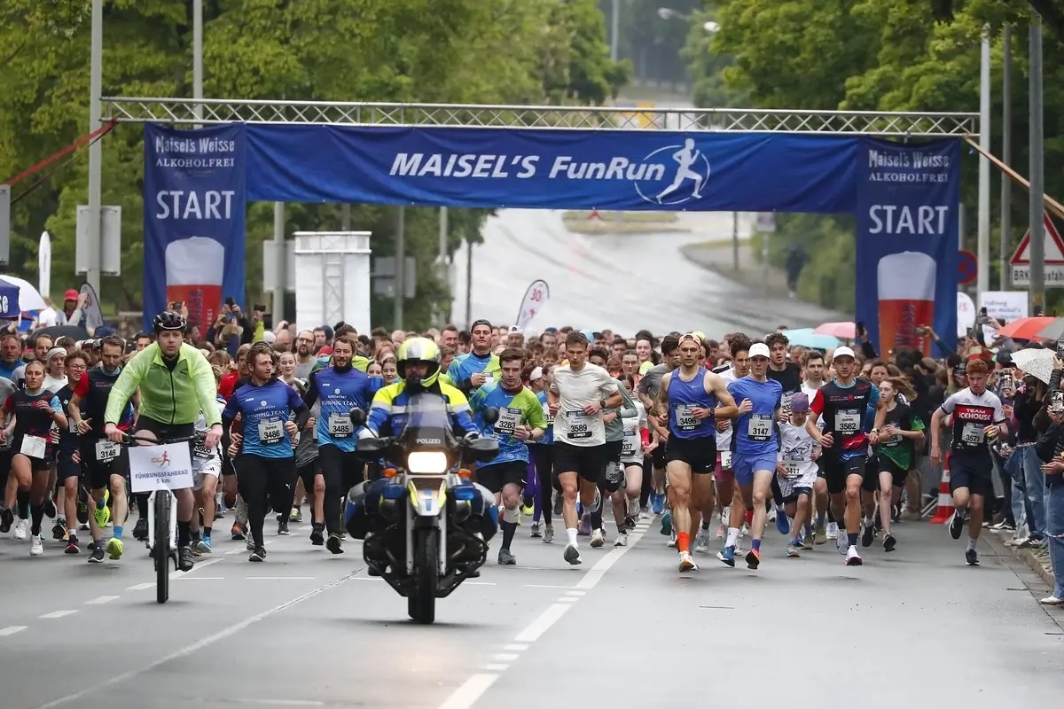Start zum Maisel’s FunRun Bayreuth 2025 (Foto: Peter Kolb Pressefotograf) Start zum Maisel’s FunRun Bayreuth 2025 (Foto: Peter Kolb Pressefotograf)