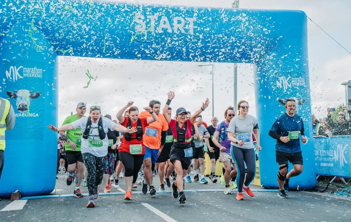 Start zum MK Marathon 2025 (Foto: © Veranstalter) Start zum MK Marathon 2025 (Foto: © Veranstalter)