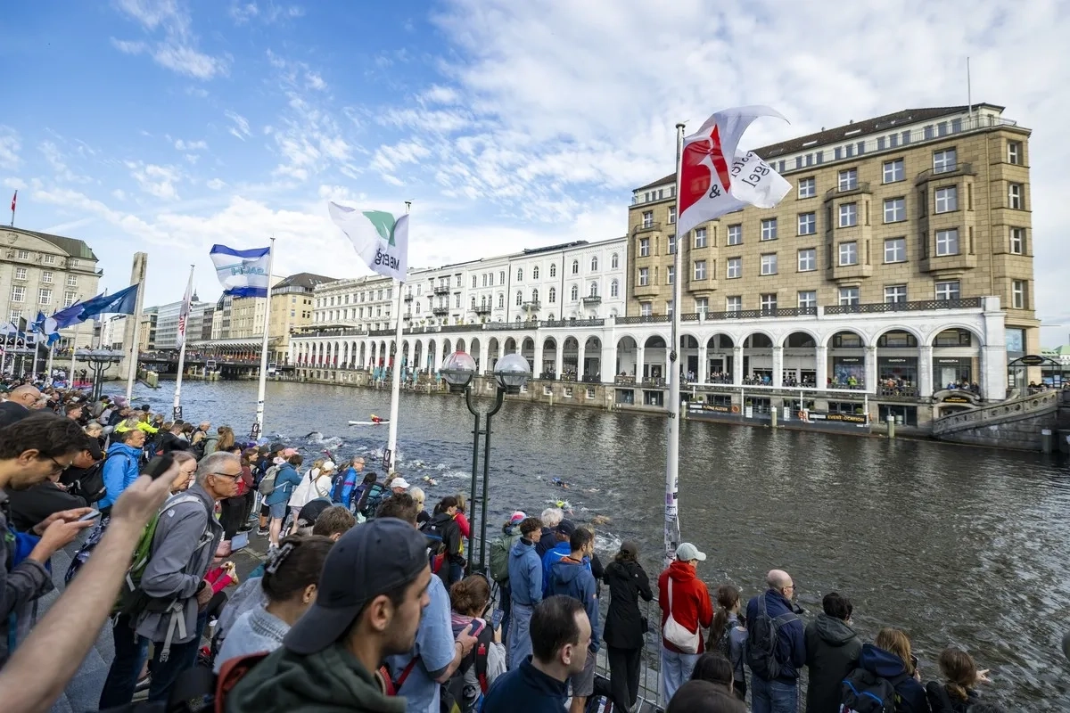 IRONMAN Hamburg 2025: Zuschauer am Streckenrand (Foto: © Getty Images for Ironman) IRONMAN Hamburg 2025: Zuschauer am Streckenrand (Foto: © Getty Images for Ironman)