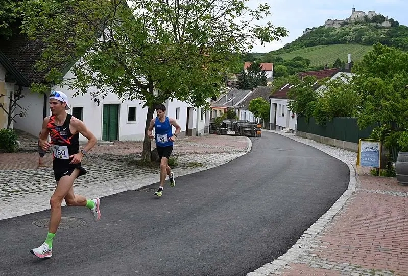 Falkensteiner Berggerichtslauf 2024 mit Mario Bauernfeind und Andreas Bauernfeind Falkensteiner Berggerichtslauf 2024 mit Mario Bauernfeind und Andreas Bauernfeind