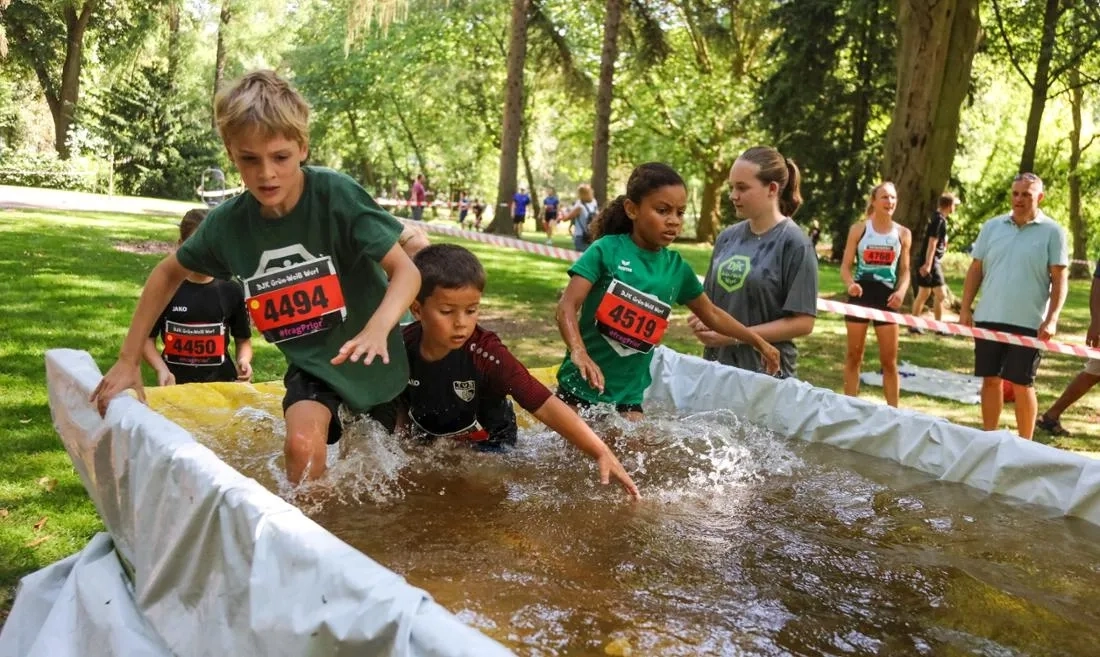 Crosslauf Werl 2024 (Foto: © Veranstalter) Crosslauf Werl 2024 (Foto: © Veranstalter)